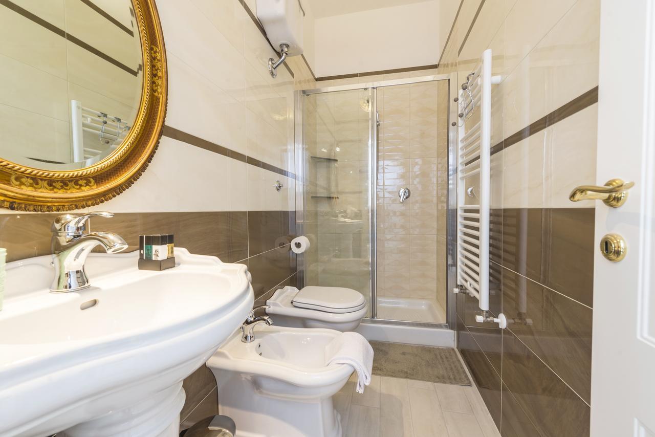 Villino Emanuele Bed and Breakfast Santa Marinella Exteriör bild