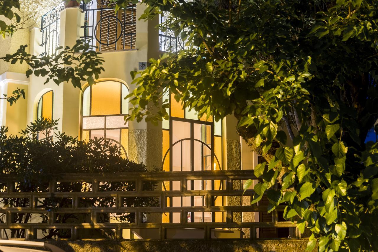 Villino Emanuele Bed and Breakfast Santa Marinella Exteriör bild